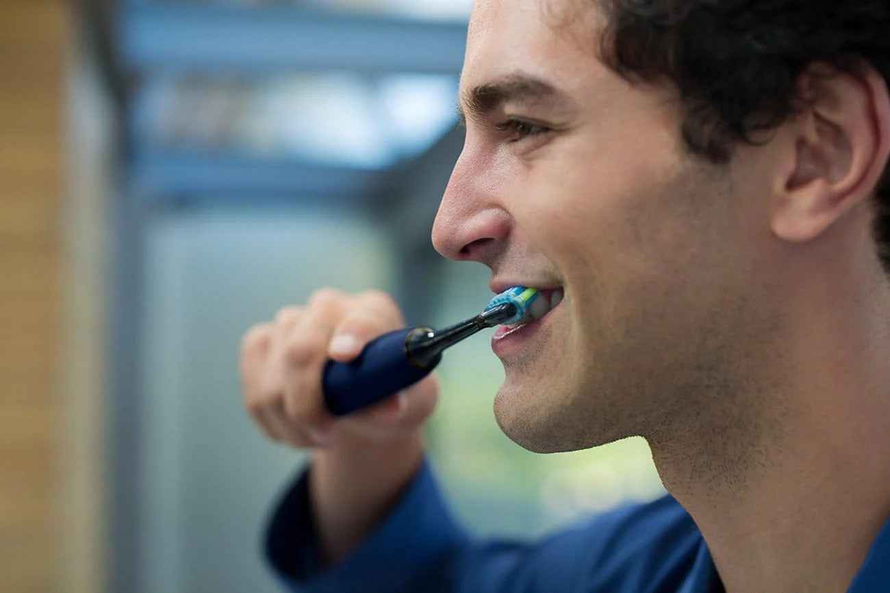 Oraimo - Smart Electric Tooth Brush ©